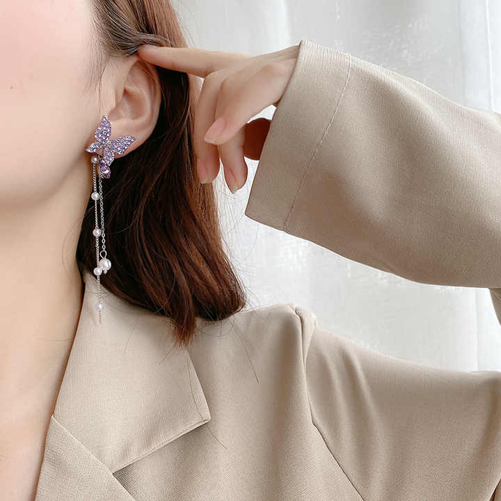 Aretes Mariposa Morada con Perlas y Cristal Gota — Largos Colgantes